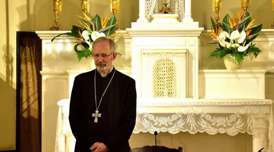Un abbraccio d'Amore: Mons. Marini Celebra il 180° Anniversario della Congregazione delle Suore della Neve