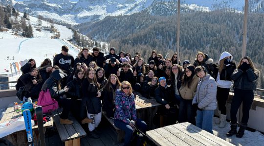 Brusson: Tre Giorni di Avventura, Natura e Divertimento per gli Studenti del Santachiara